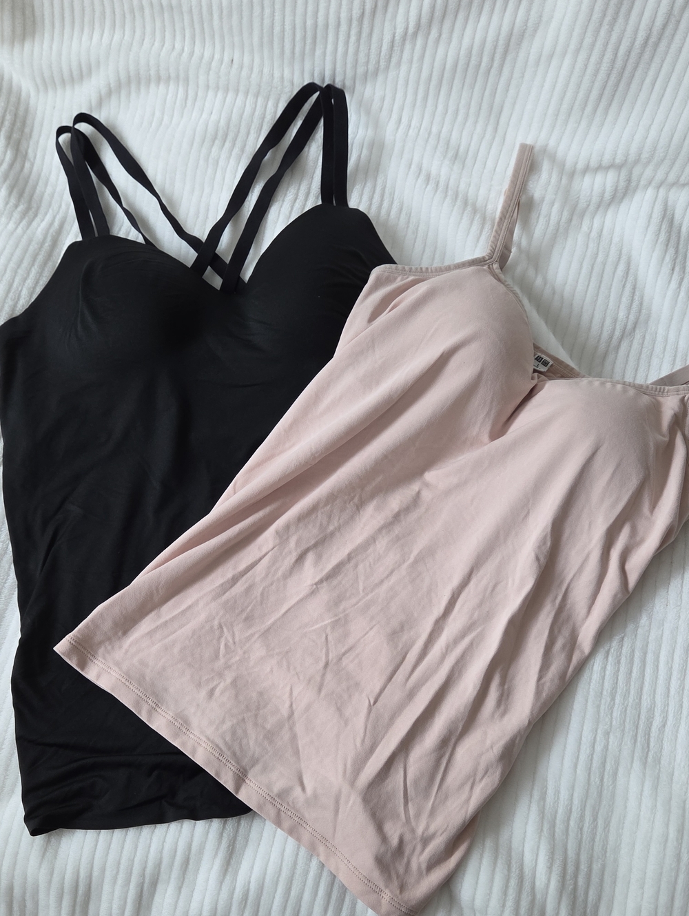 UNIQLO AIRism Bra-Top Camisole Set